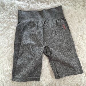 Gymshark Seamless, Heather Gray Athletic Shorts - L